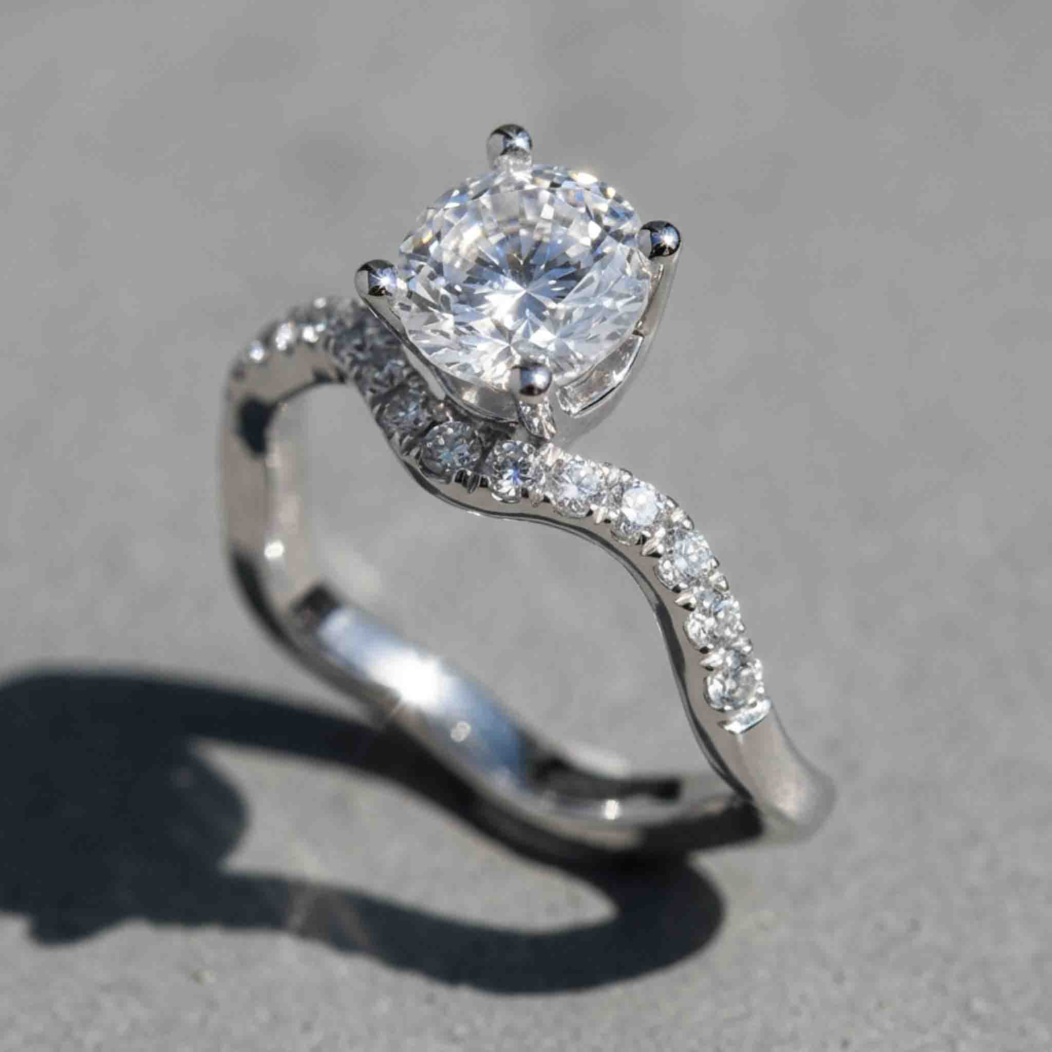 Born to Meet diamond rings with personalised flowing lines